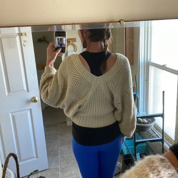 Women’s crop sweater - Picture 3 of 5